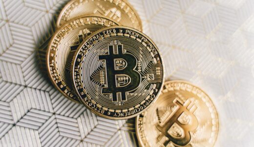 【速報】ビットコインついに10万ドル超え！イーサリアムも25%急騰！その背景をわかりやすく解説！
